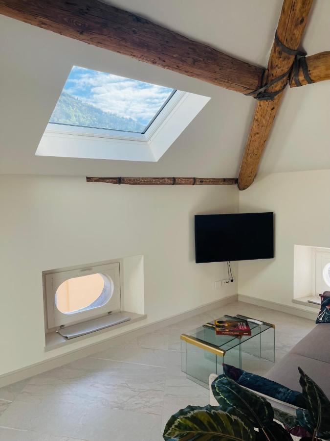 Lake Como Skyview Esterno foto